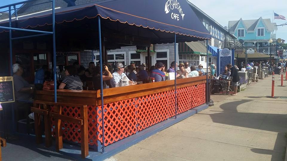 Fishbones Bar & Grille About us